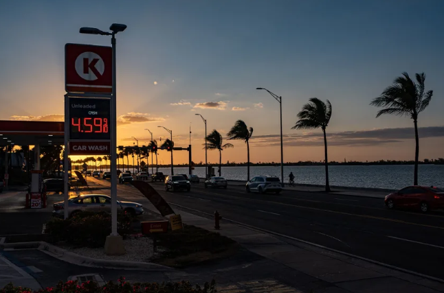 特朗普对伊朗政策__特朗普对伊朗的制裁