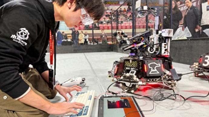 _机甲大师高校单项赛获奖名额_大学生机甲大师赛