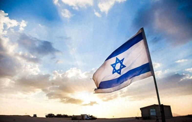 一夜之间攻守易位?中东这盘棋,真正被掀翻的是美国的底牌__一夜之间攻守易位?中东这盘棋,真正被掀翻的是美国的底牌