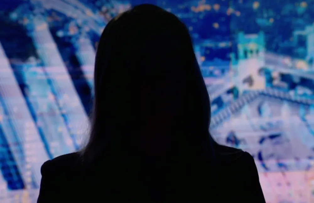 爱泼斯坦案件幸存者忆起在臭名昭著的佐罗牧场时“冰冷、黑暗、诡异”的感受__爱泼斯坦案件幸存者忆起在臭名昭著的佐罗牧场时“冰冷、黑暗、诡异”的感受