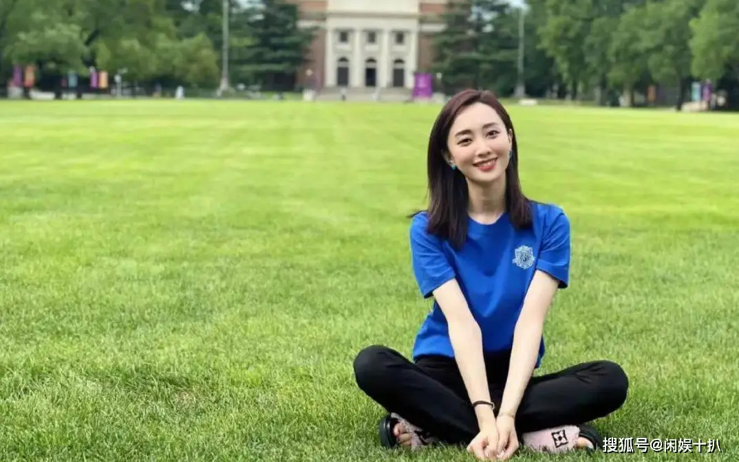 郭若天 央视美女主持人 主持经历_财经频道的某年轻女主持人