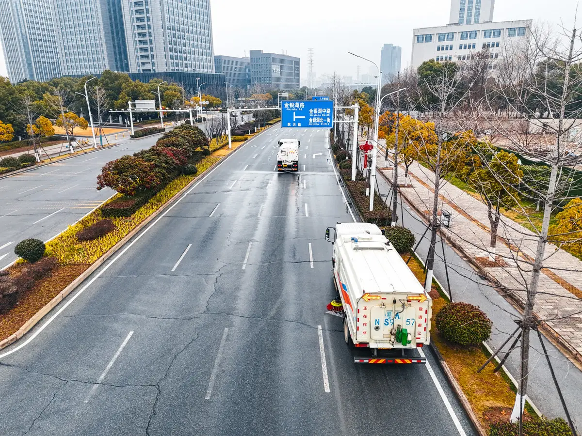 环卫无人驾驶_无人环卫车的市场前景_