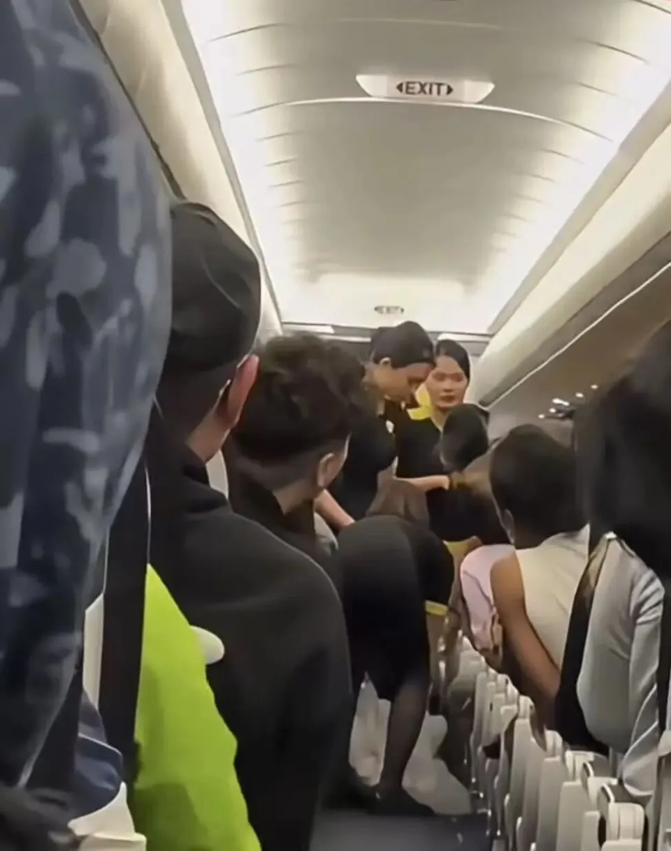 New Rules For Singapore Flights Starting From April 15: Passengers Are Allowed To Bring Up To Two Power Banks On Board-Lijin Finance