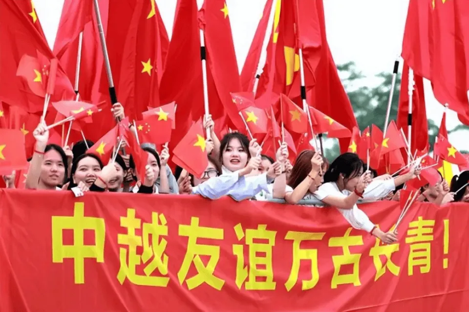 _荔波冰雪水世界门票是全票吗_越南当选