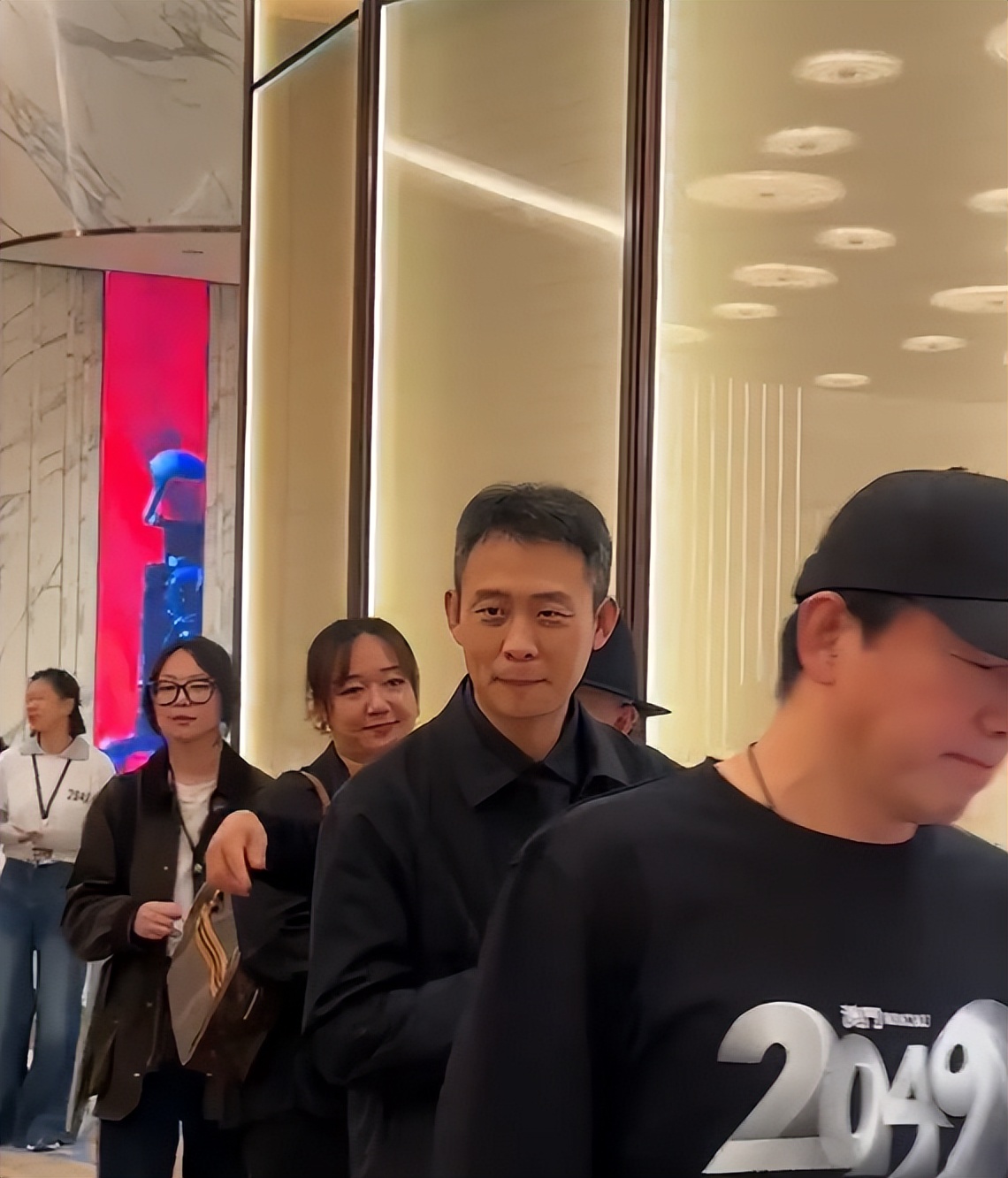 张艺谋江湖地位_天刀江湖说话怎么暴露_