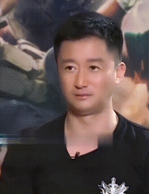 吴磊吴京是哪部电影__谁醉酒搂抱过黄磊